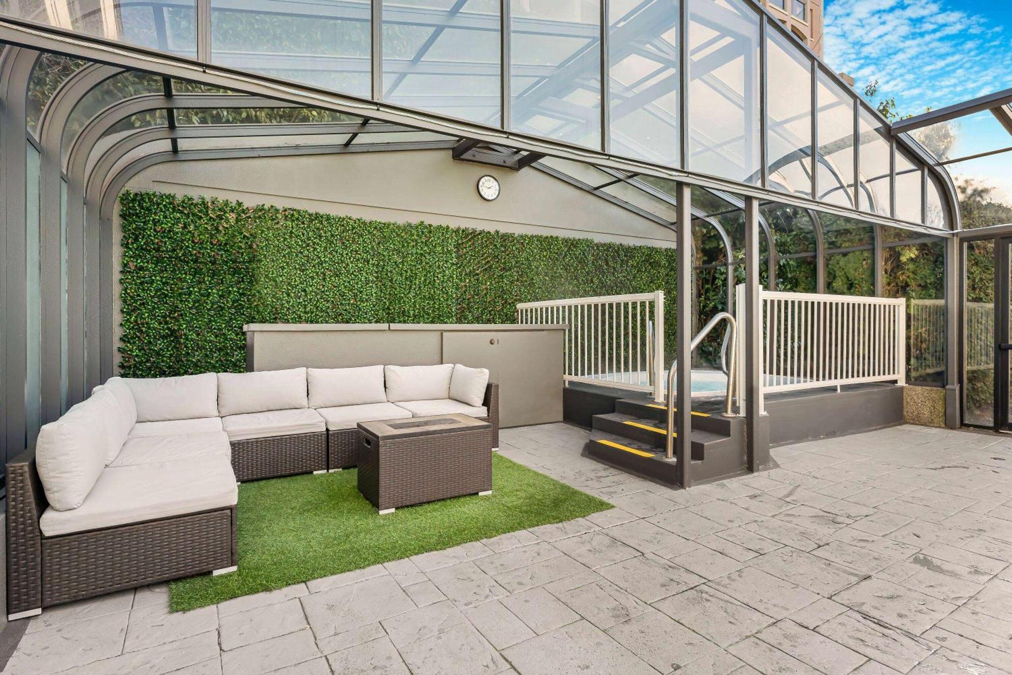 Days Inn By Wyndham Victoria On The Harbour Luaran gambar
